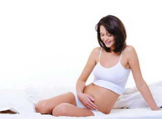 Причины потливости во время беременности: особенности каждого из триместров